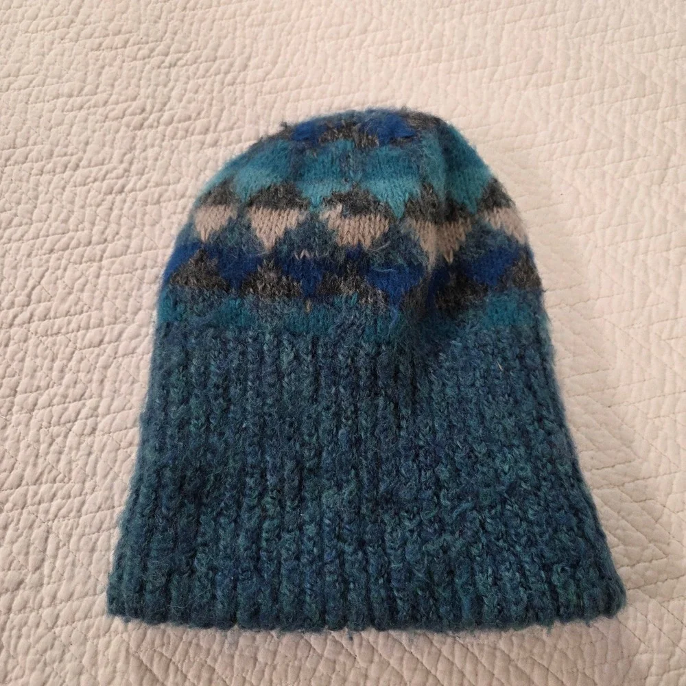 Blue Fair Isle Chunky Knit Beanie Slouchy Winter Hat Wool Blend Geometric Nordic